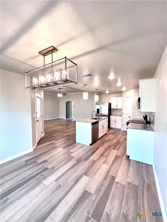 8302 Ridge Crest Drive Property Photo 10
