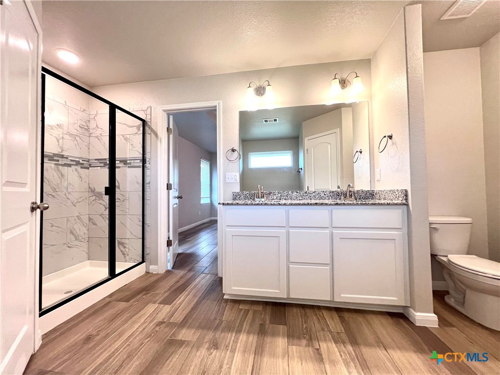 8302 Ridge Crest Drive Property Photo 14