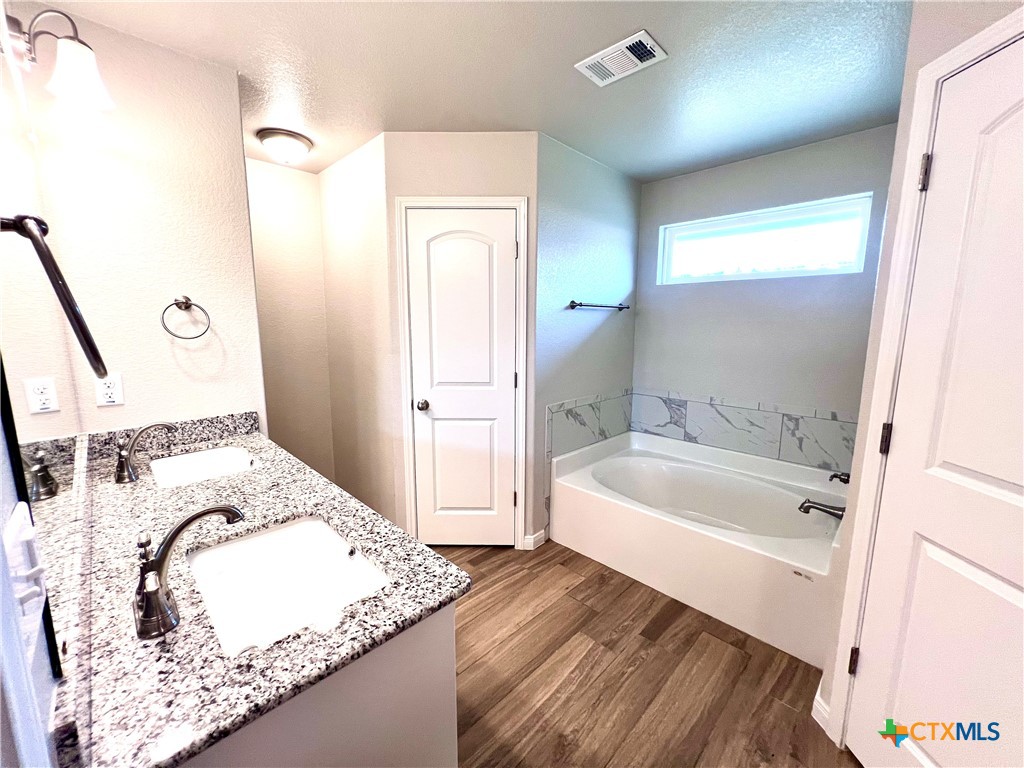 8302 Ridge Crest Drive Property Photo 16