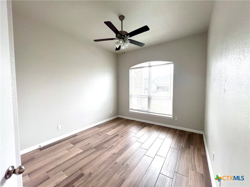 8302 Ridge Crest Drive Property Photo 28