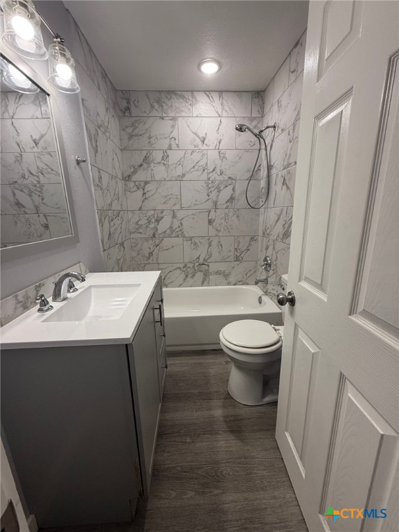 1803 E Leon St Property Photo 5