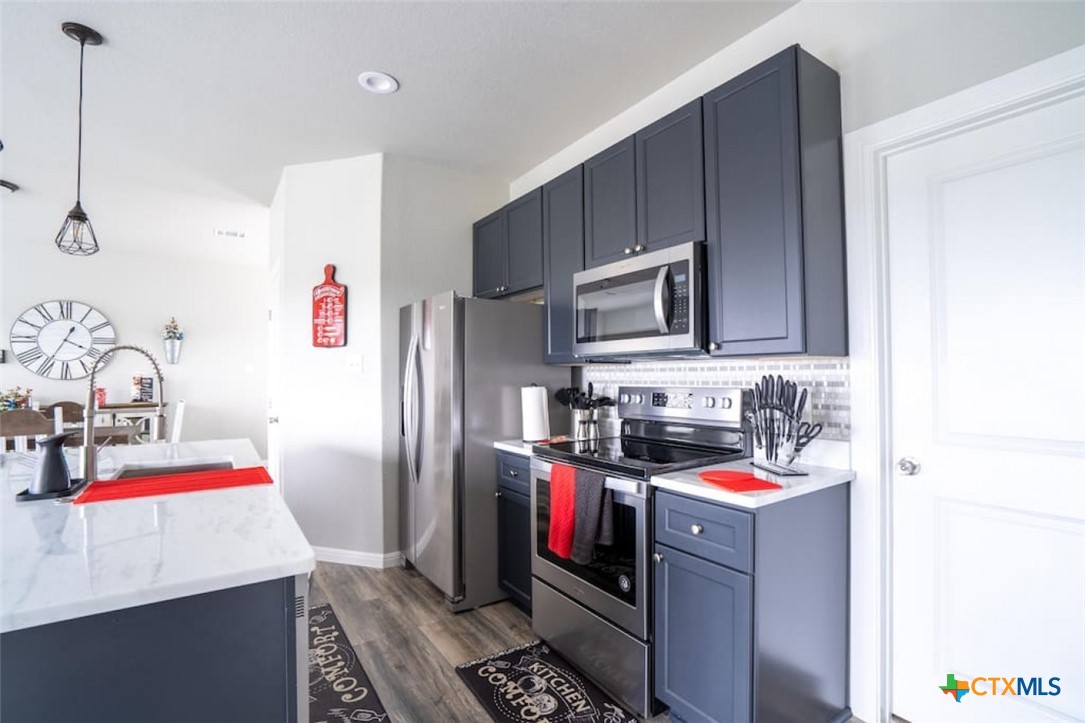 239 Damar Cove Property Photo 8