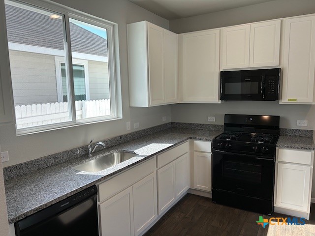 3035 Winding Creek Road Property Photo 6