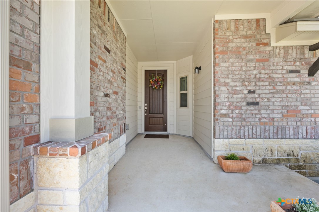532 Elm Green Street Property Photo 3