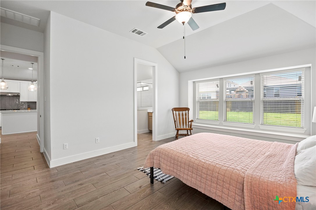 532 Elm Green Street Property Photo 15