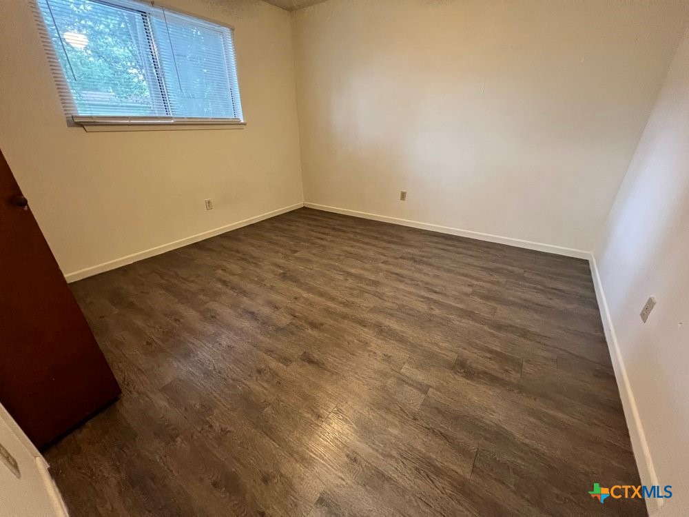 511 W Hutchison Street A Property Photo 5