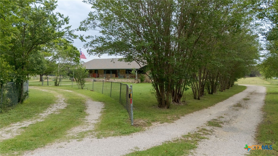 279 County Road 4766 Property Photo 2
