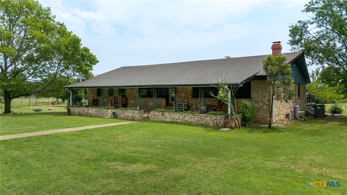 279 County Road 4766 Property Photo 3