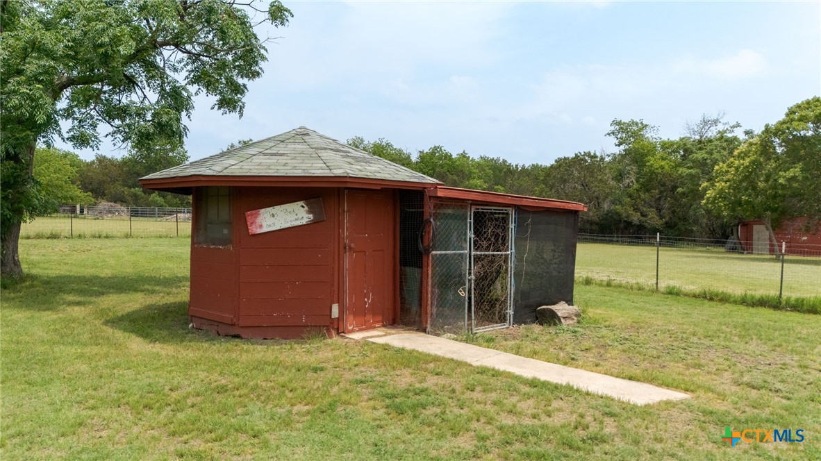 279 County Road 4766 Property Photo 41