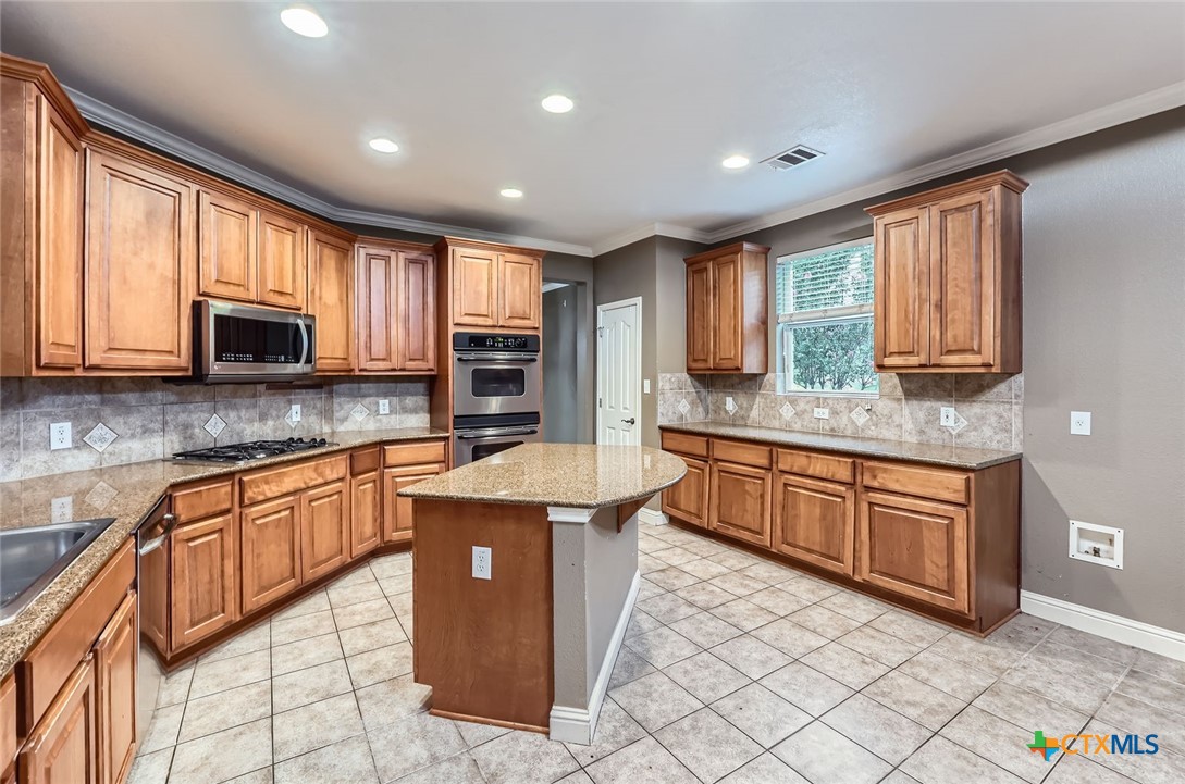 2607 Deep River Circle Property Photo 10