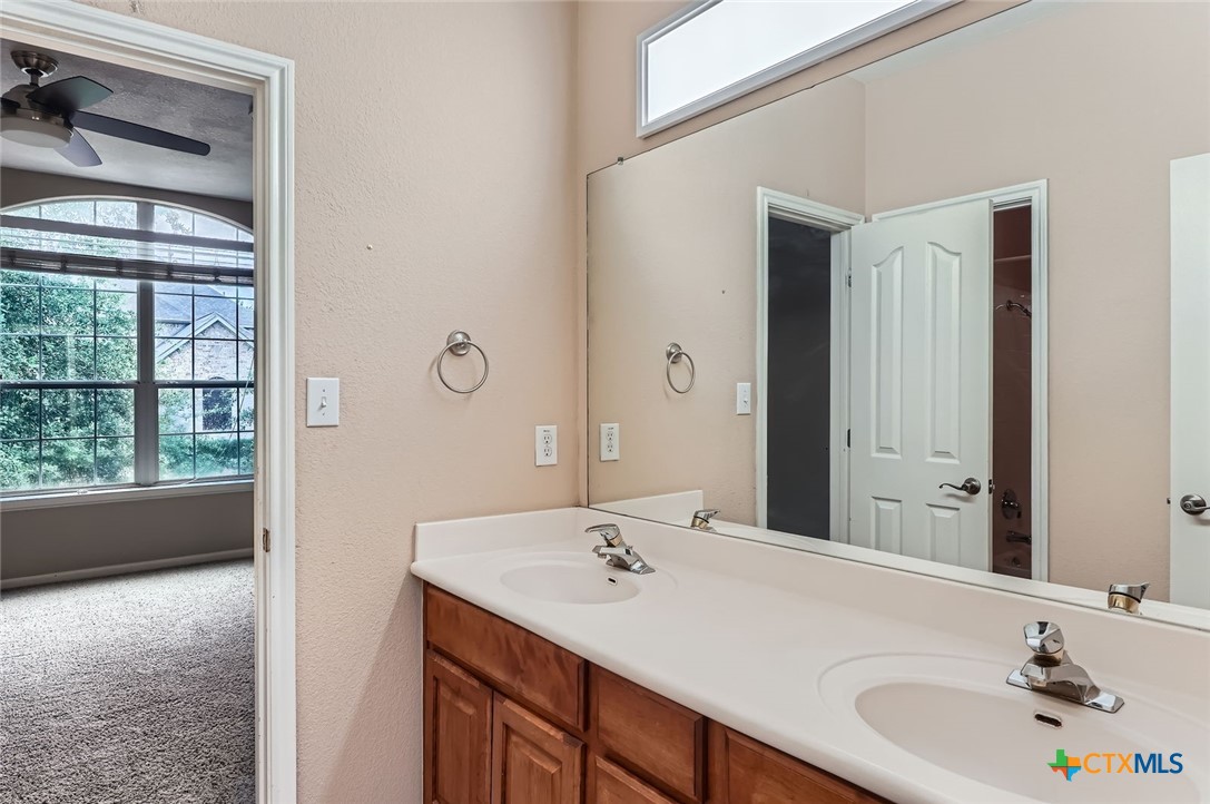 2607 Deep River Circle Property Photo 21