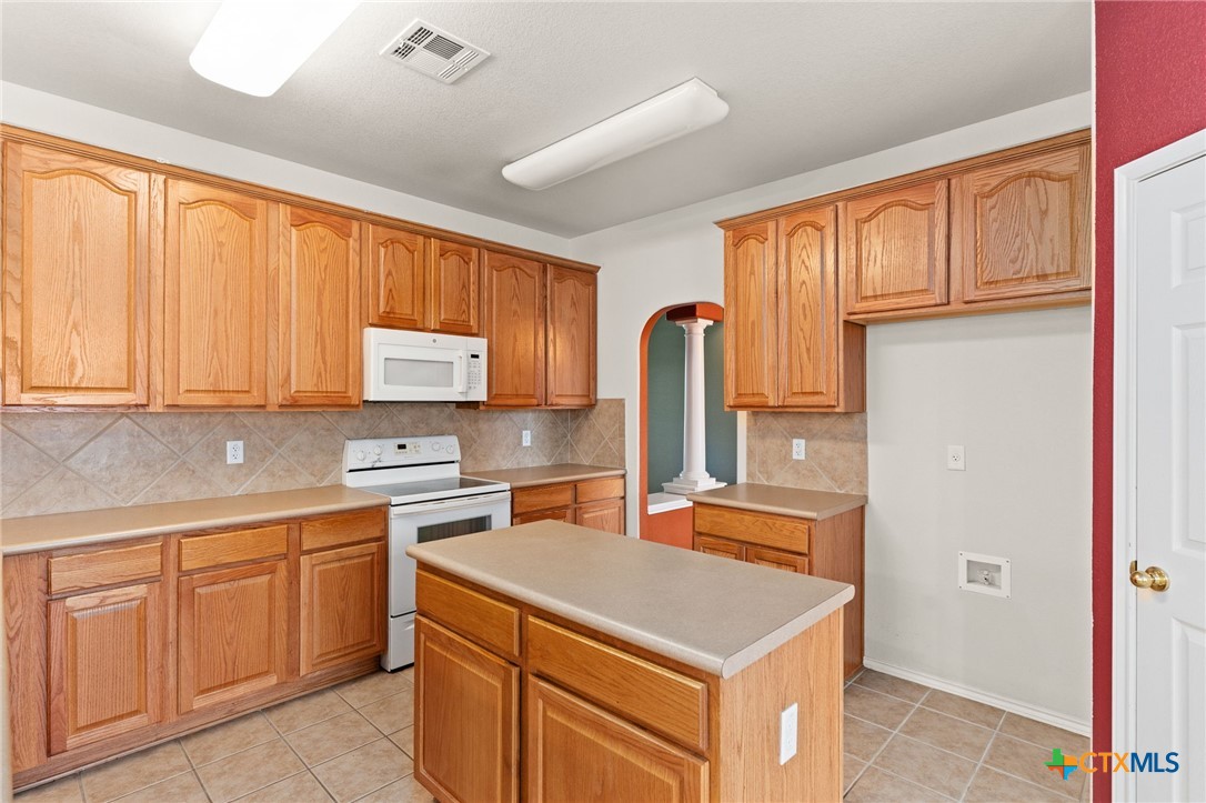 1505 Line Dance Court Property Photo 7