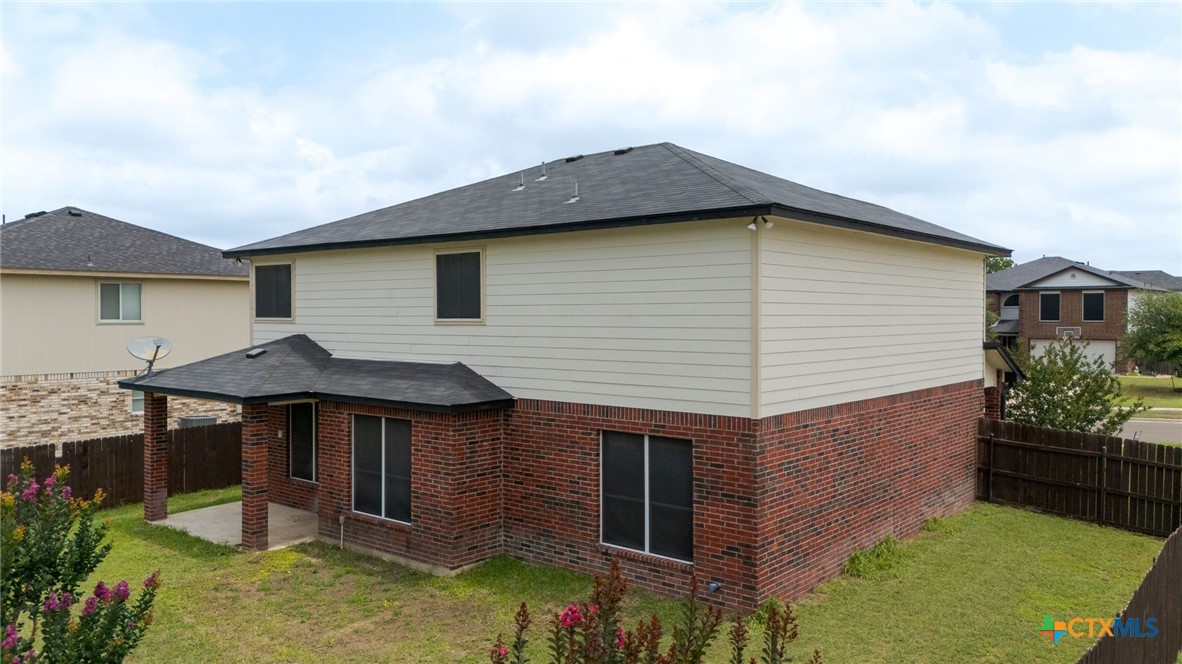 1505 Line Dance Court Property Photo 26