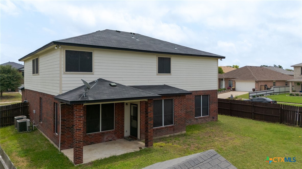1505 Line Dance Court Property Photo 27