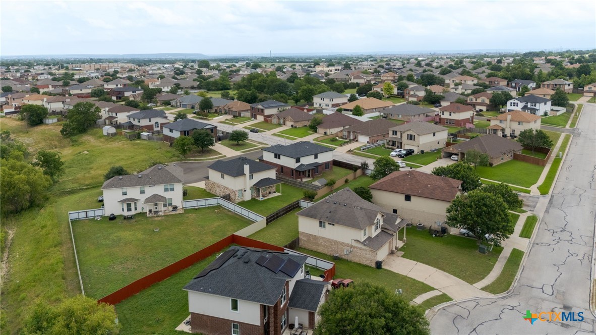 1505 Line Dance Court Property Photo 28