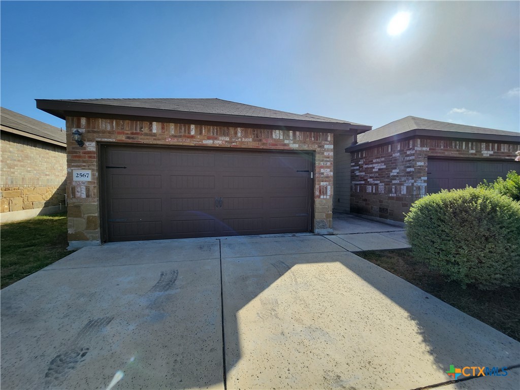2567 Pahmeyer Road Property Photo 1