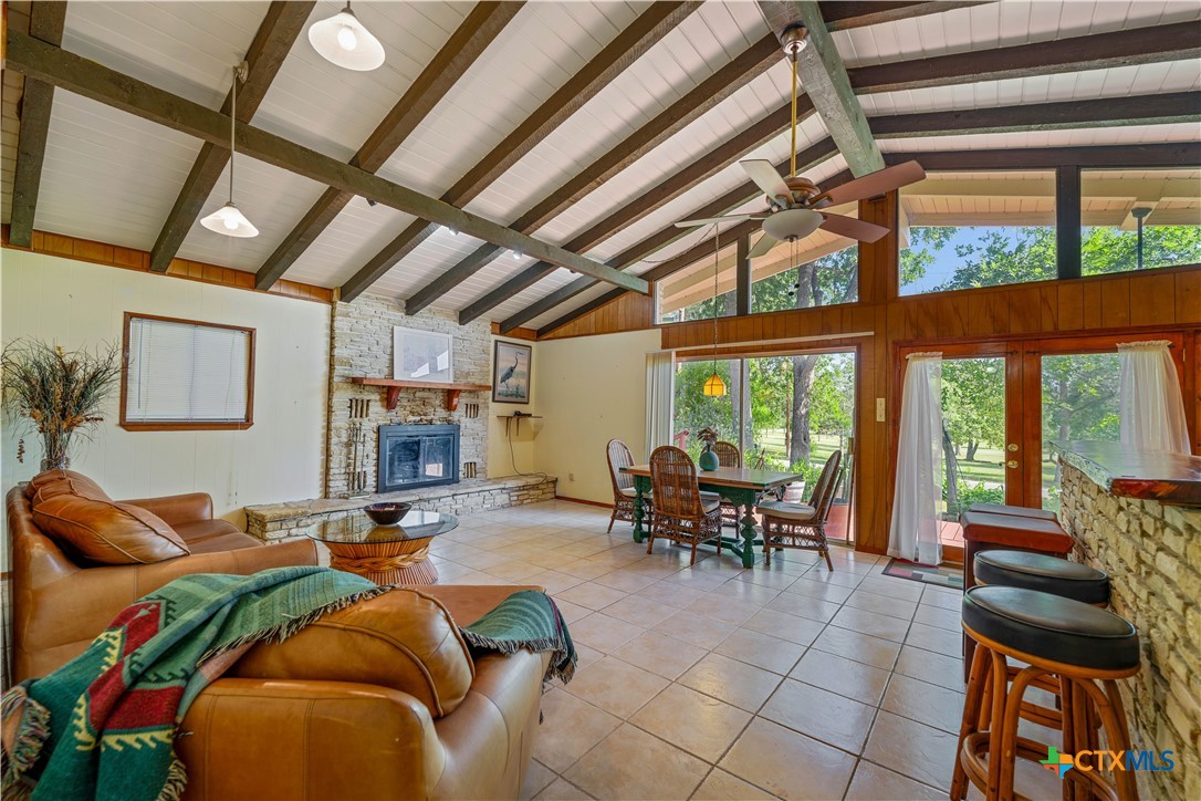 711 Chestnut Falls Property Photo 3