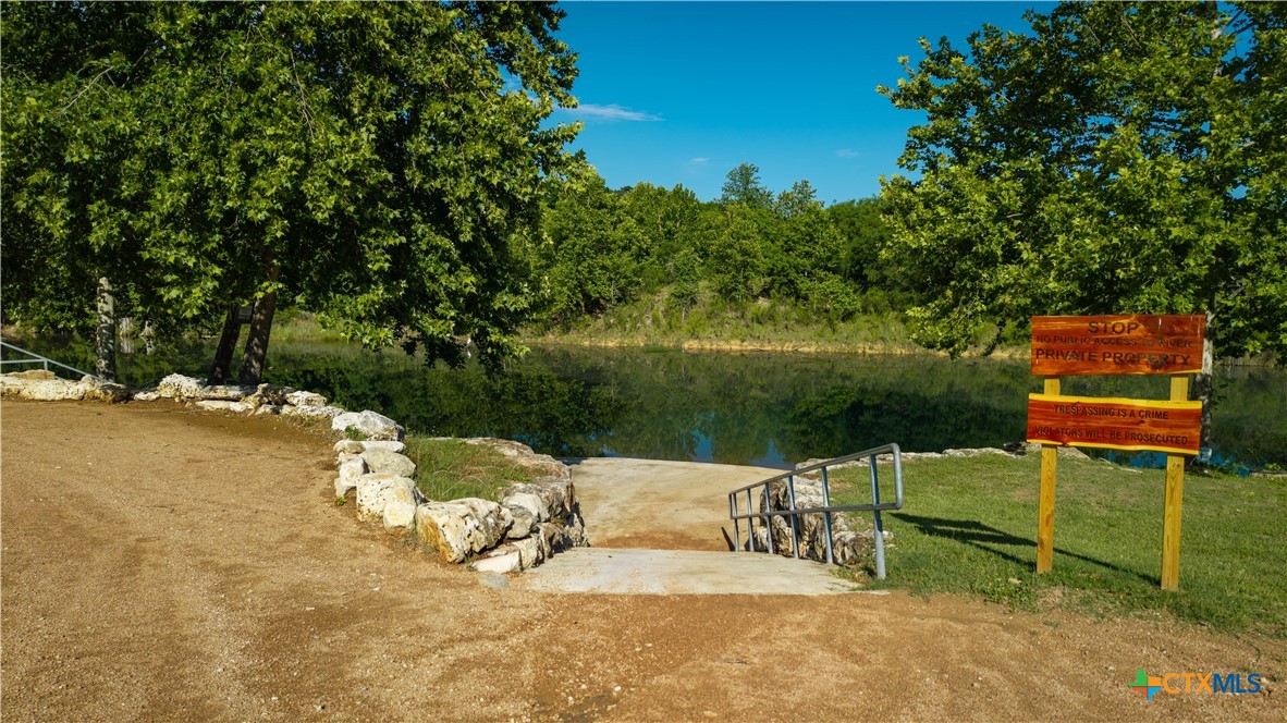 711 Chestnut Falls Property Photo 37