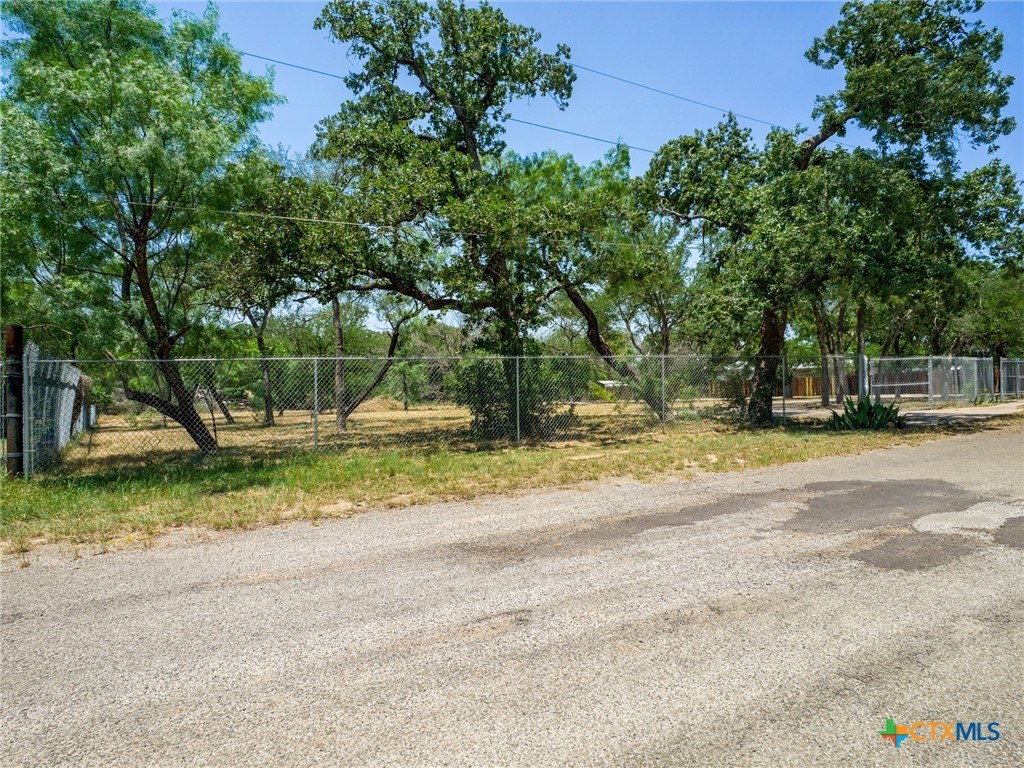 2805 Kingdom Drive Property Photo 4