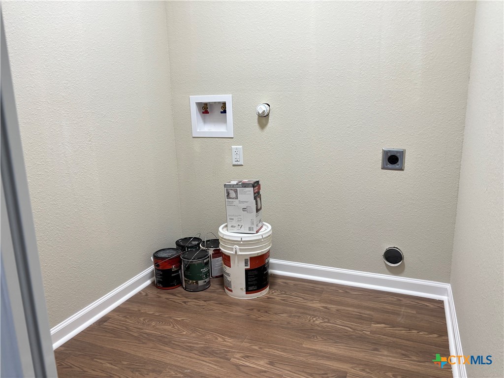 710 E 5th Street Property Photo 5