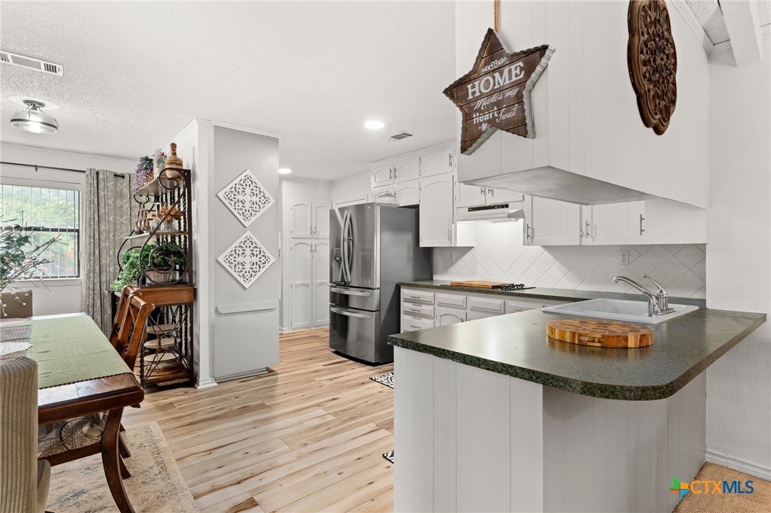 583 County Road 4744 Property Photo 12