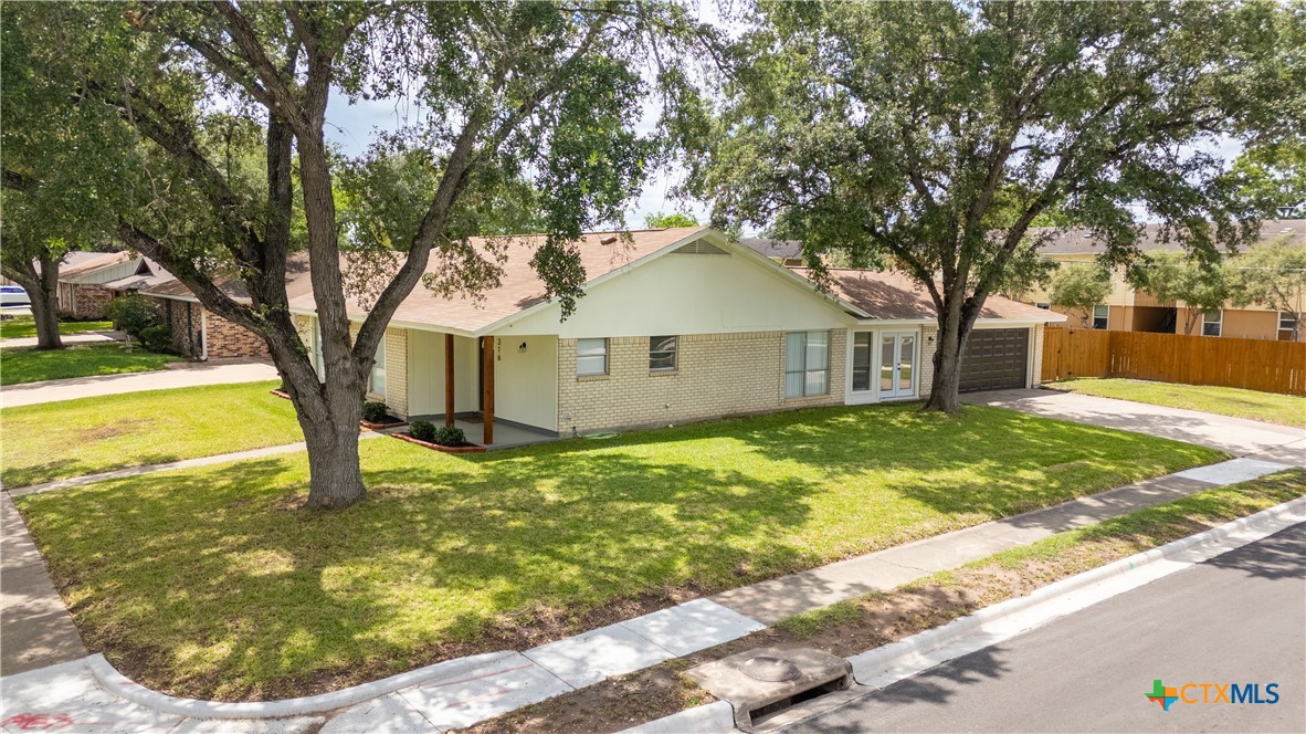 316 Monterrey Drive Property Photo 1