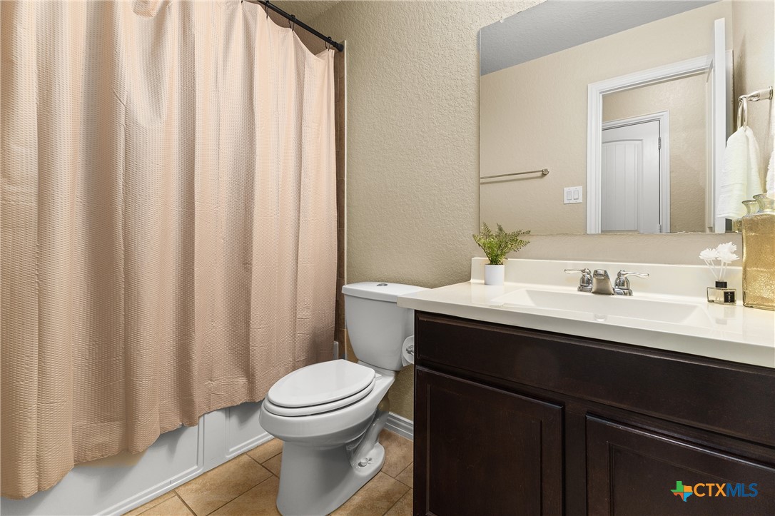 5645 Briar Field Property Photo 11