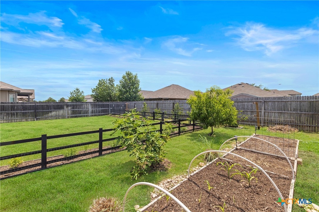 5645 Briar Field Property Photo 22