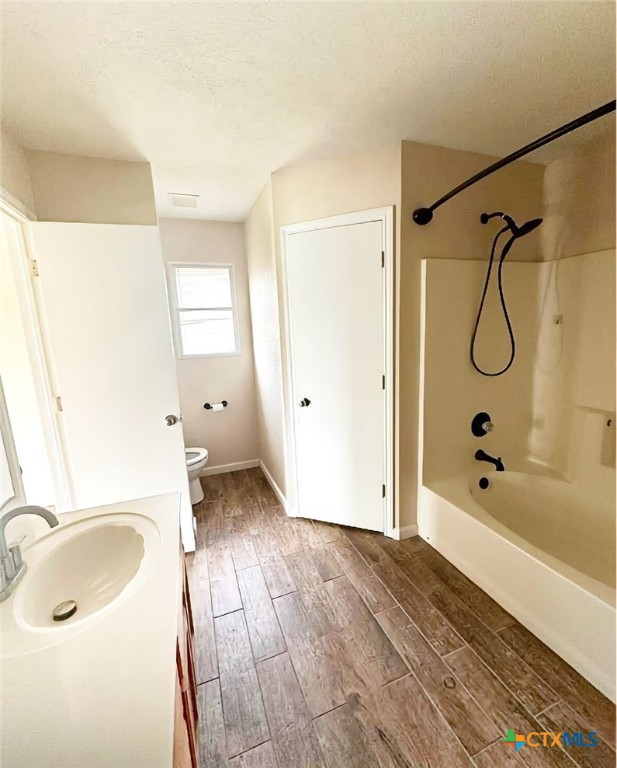2309 Miller Street Property Photo 7