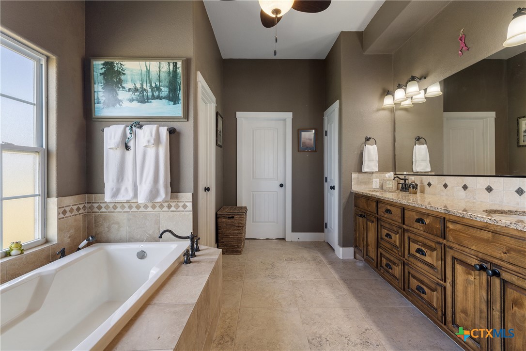 428 Colorado Drive Property Photo 12