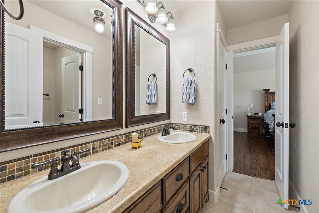 428 Colorado Drive Property Photo 19