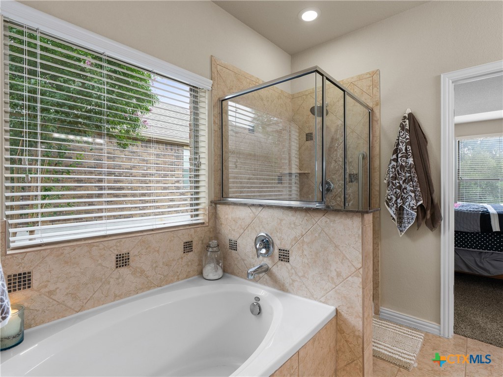 515 Secluded Grove Property Photo 9