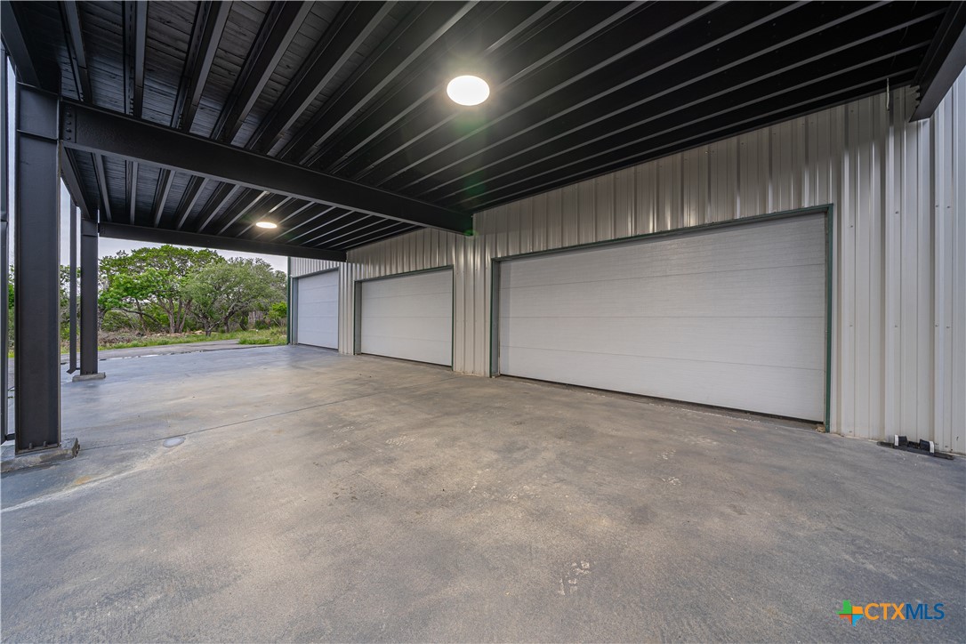 247 Betty Drive Property Photo 3