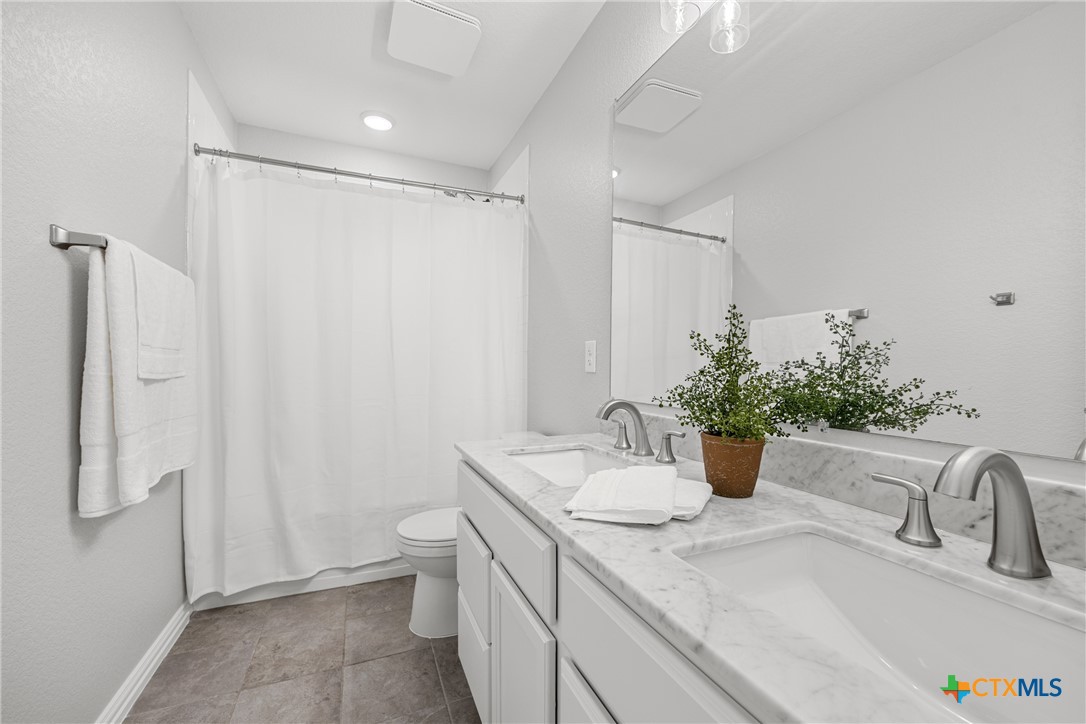 8706 Hidden Oaks Drive Property Photo 25