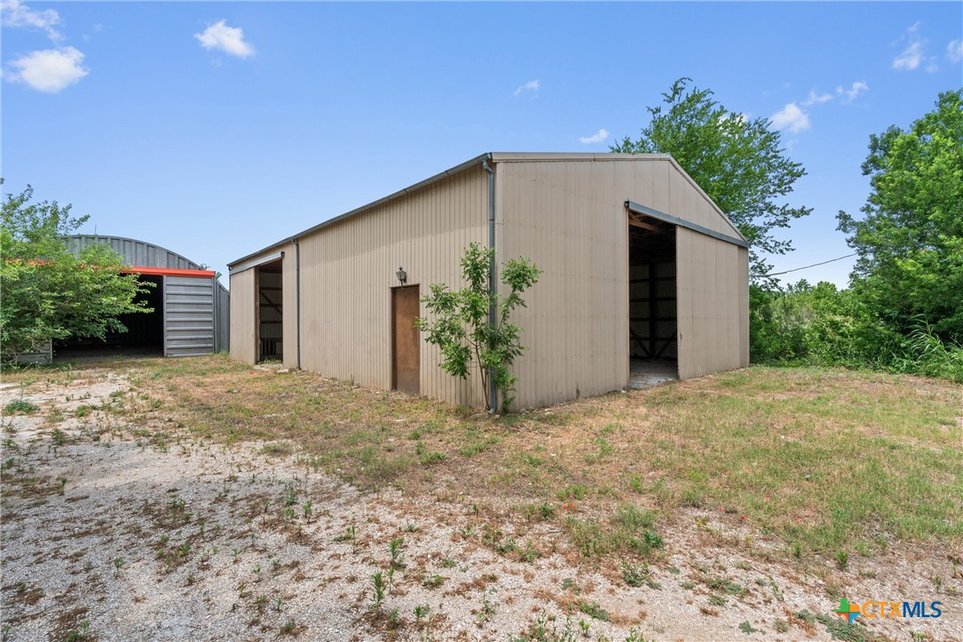 3809 Kelly Lane Property Photo 9