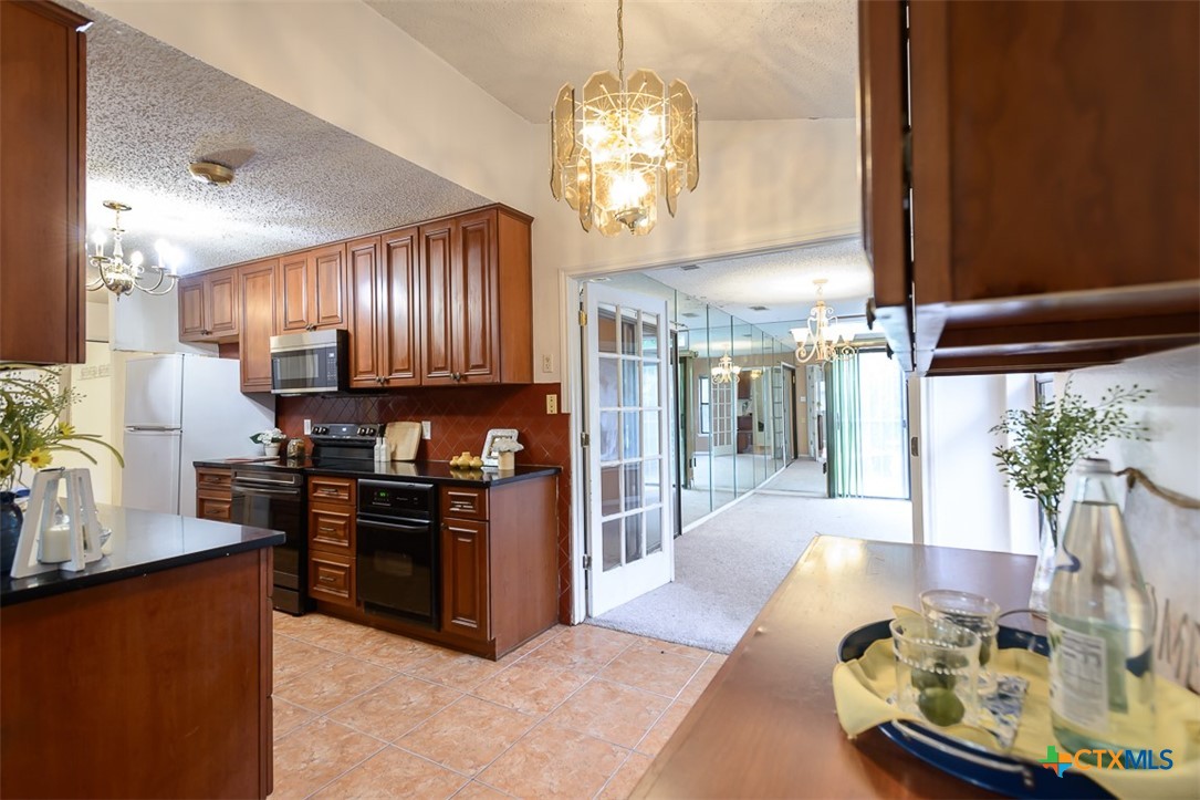 1823 Cedarview Drive Property Photo 3