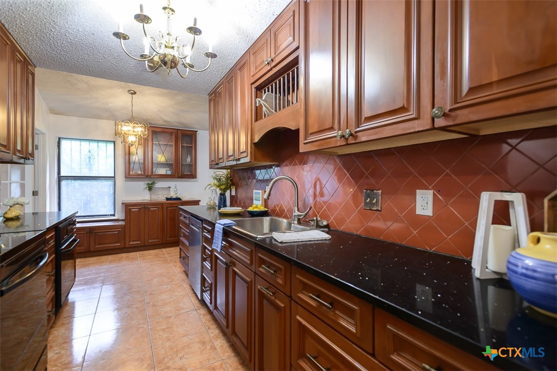 1823 Cedarview Drive Property Photo 10