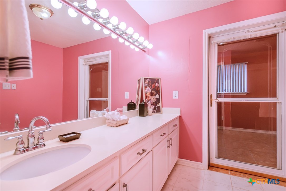 1823 Cedarview Drive Property Photo 16