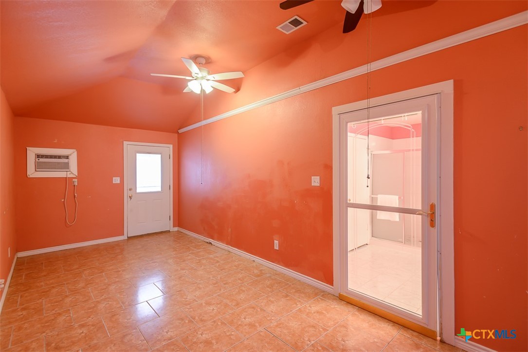 1823 Cedarview Drive Property Photo 23