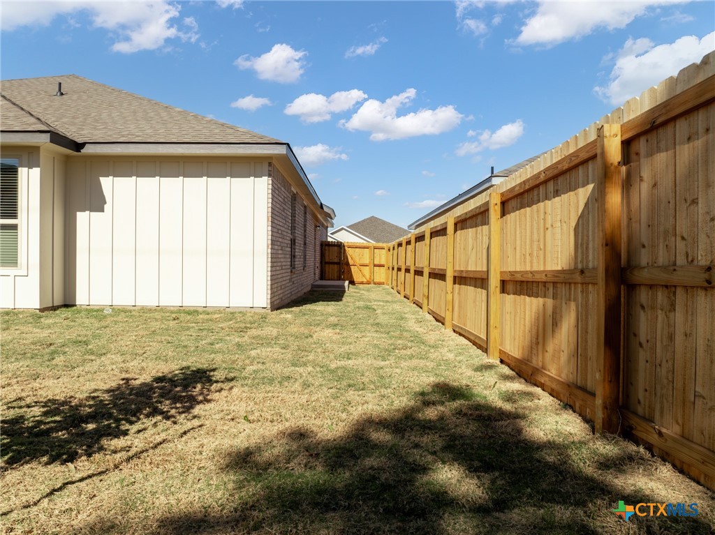 5112 Rose Garden Loop Property Photo 22