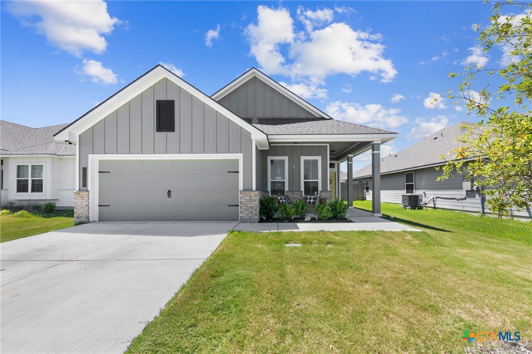 222 Boatright Boulevard Property Photo 1