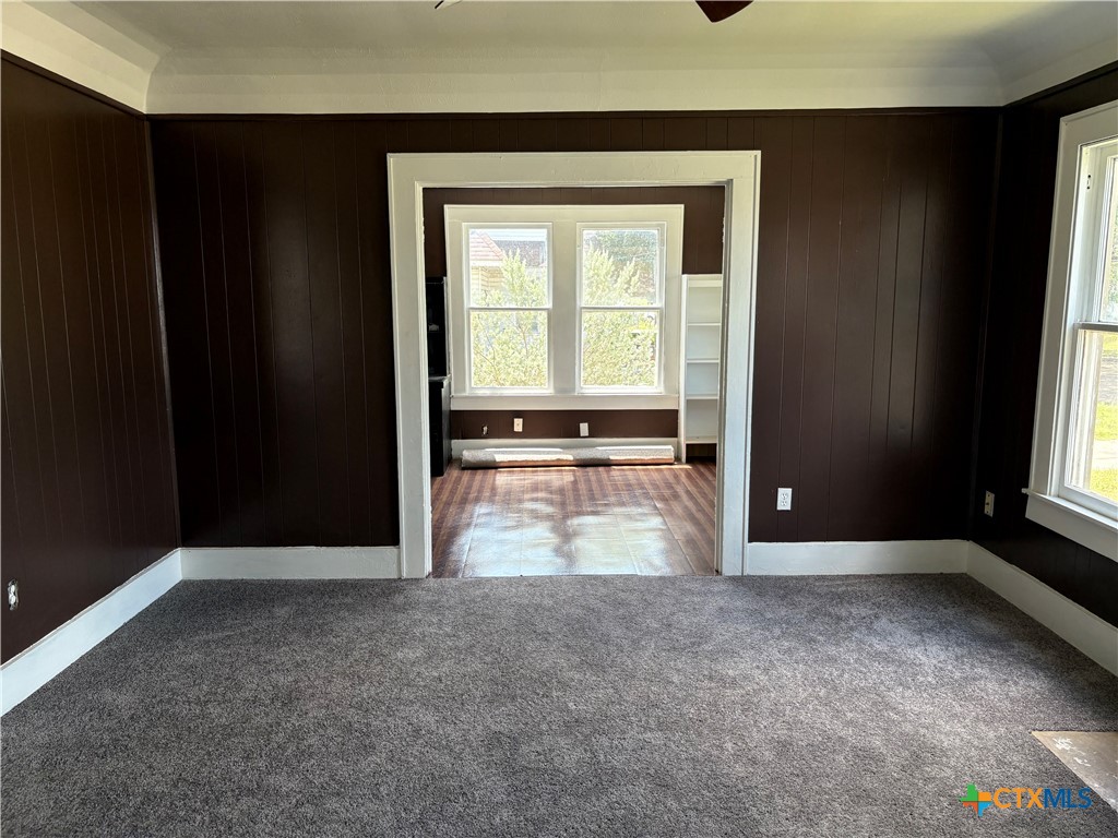 103 W Depot Street Property Photo 6