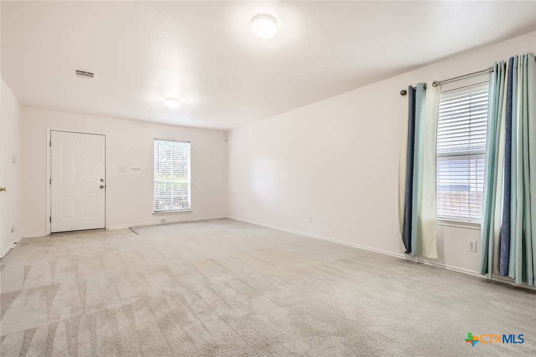 9215 Granberry Pass Property Photo 6