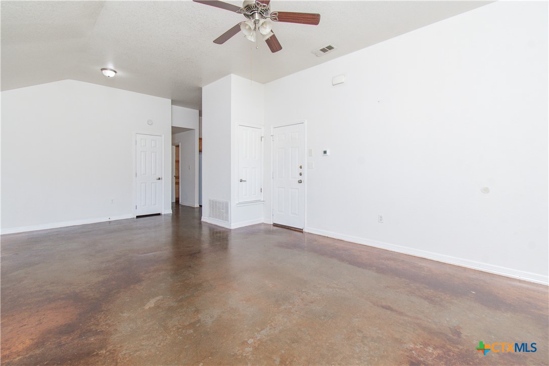 3104 Baldwin Loop A Property Photo 4