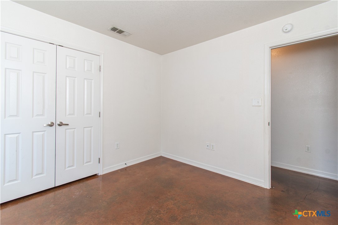 3104 Baldwin Loop B Property Photo 9
