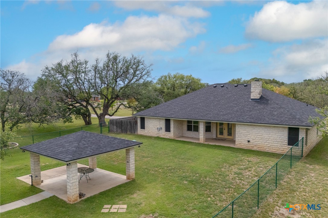 2301 Deer Trail Property Photo 2