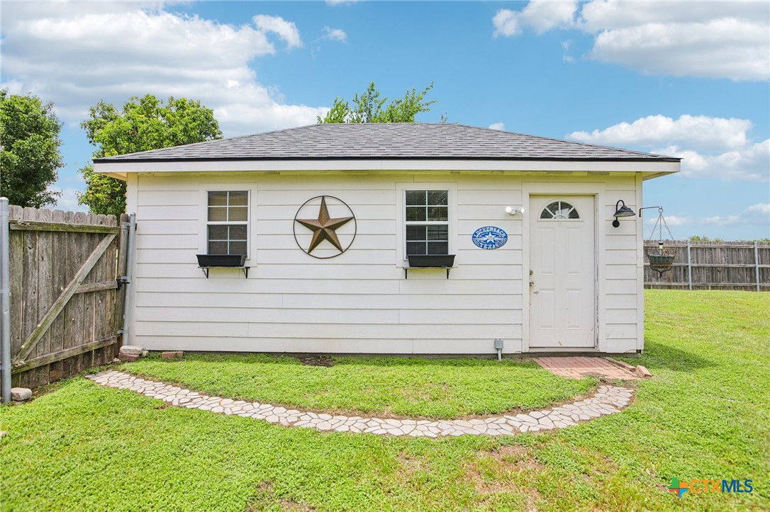 401 Rio Grande Avenue Property Photo 27