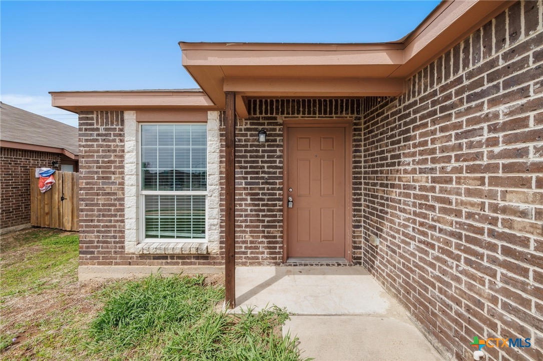 903 Lasso Drive B Property Photo 5