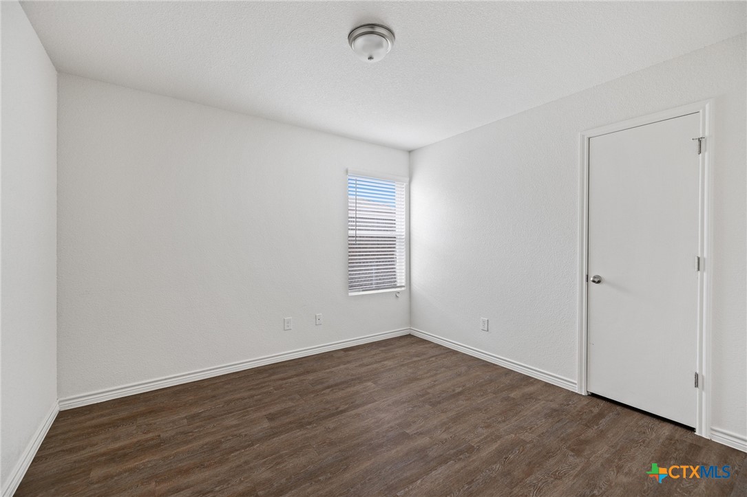 903 Lasso Drive B Property Photo 21