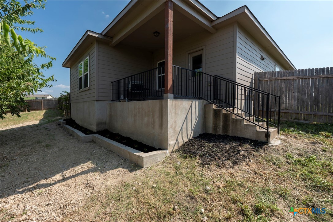 480 Waterloo Drive Property Photo 3